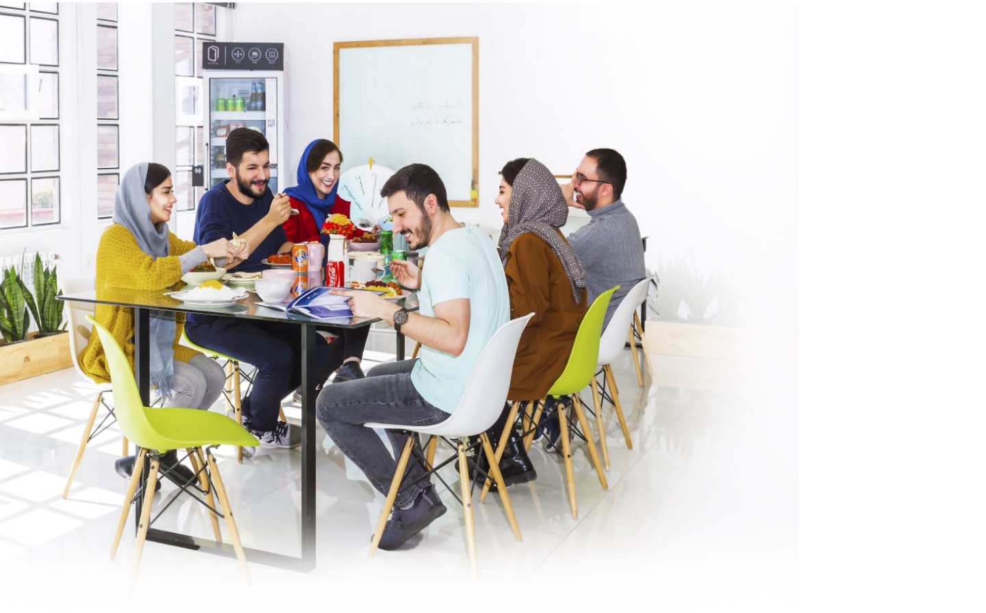ناهار شرکتی با طعمی از خونه