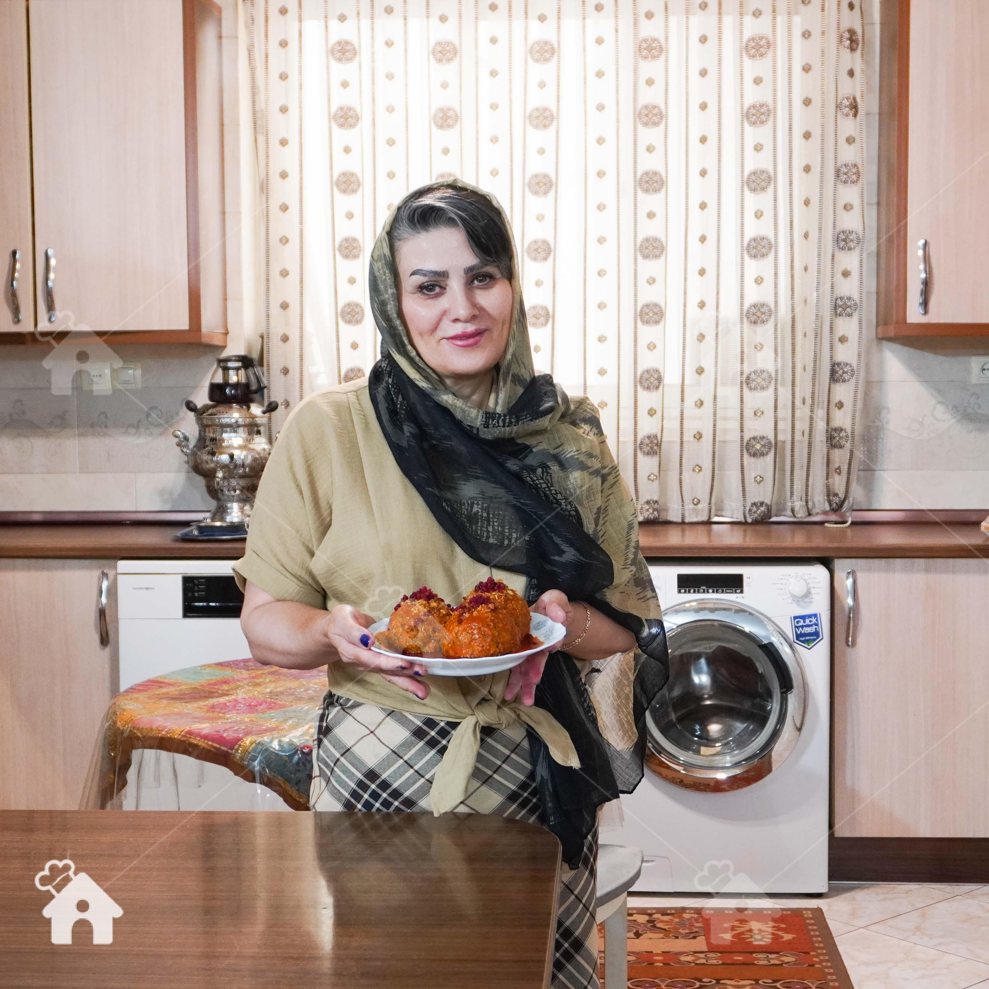 مامان تاج ماه مامان تاج ماه