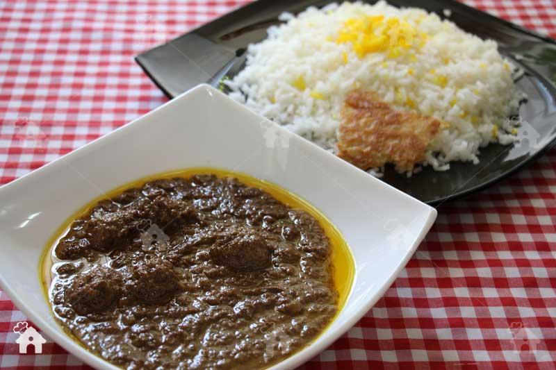 چلو خورش فسنجان با گوشت قلقلی